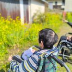 【グループホームたちばな】今日は22度!暖かすぎるので日向ぼっこしに表に出てみた。